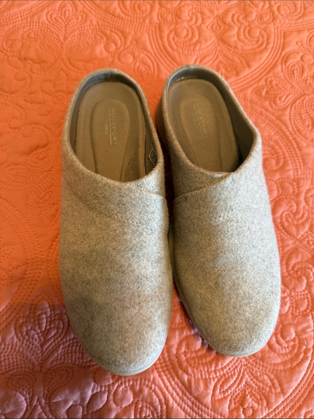 Rockport Women's Slip-On Wool-Textured Mules in Heather Gray